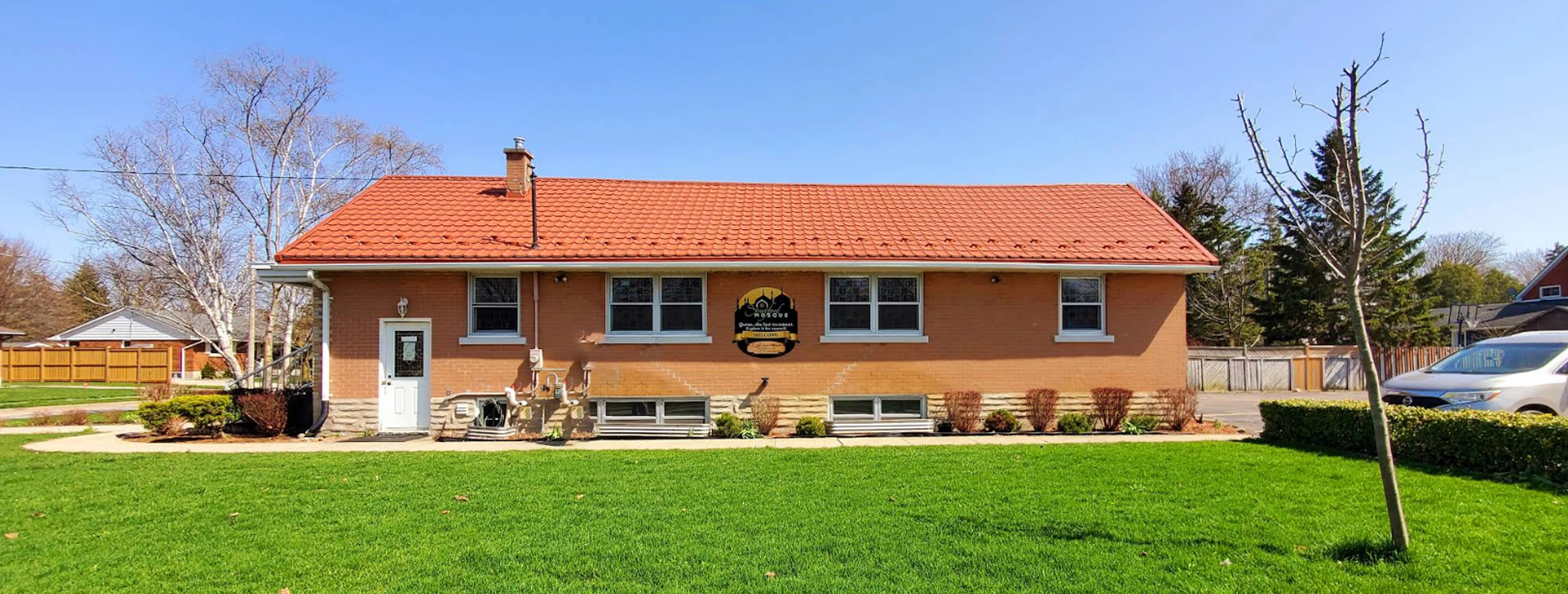 Exterior view of Stratford Mosque Stratford building